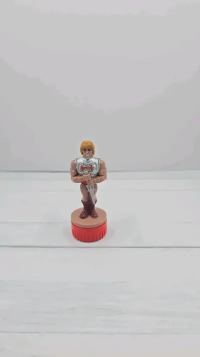 Figura He-Man vintage con sello - miniatura 1