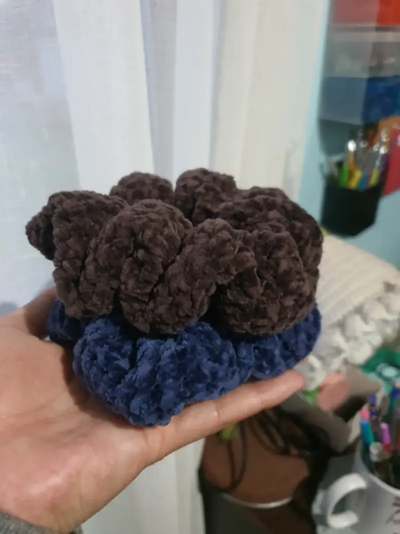 Scrunchie tejido a crochet (colet) - 1