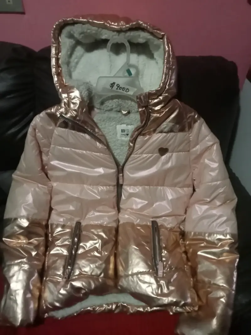 Chaqueta acolchada metálica para niña