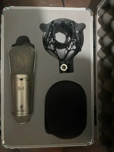 Micrófono de condensador Behringer B-1 con estuche - miniatura 1
