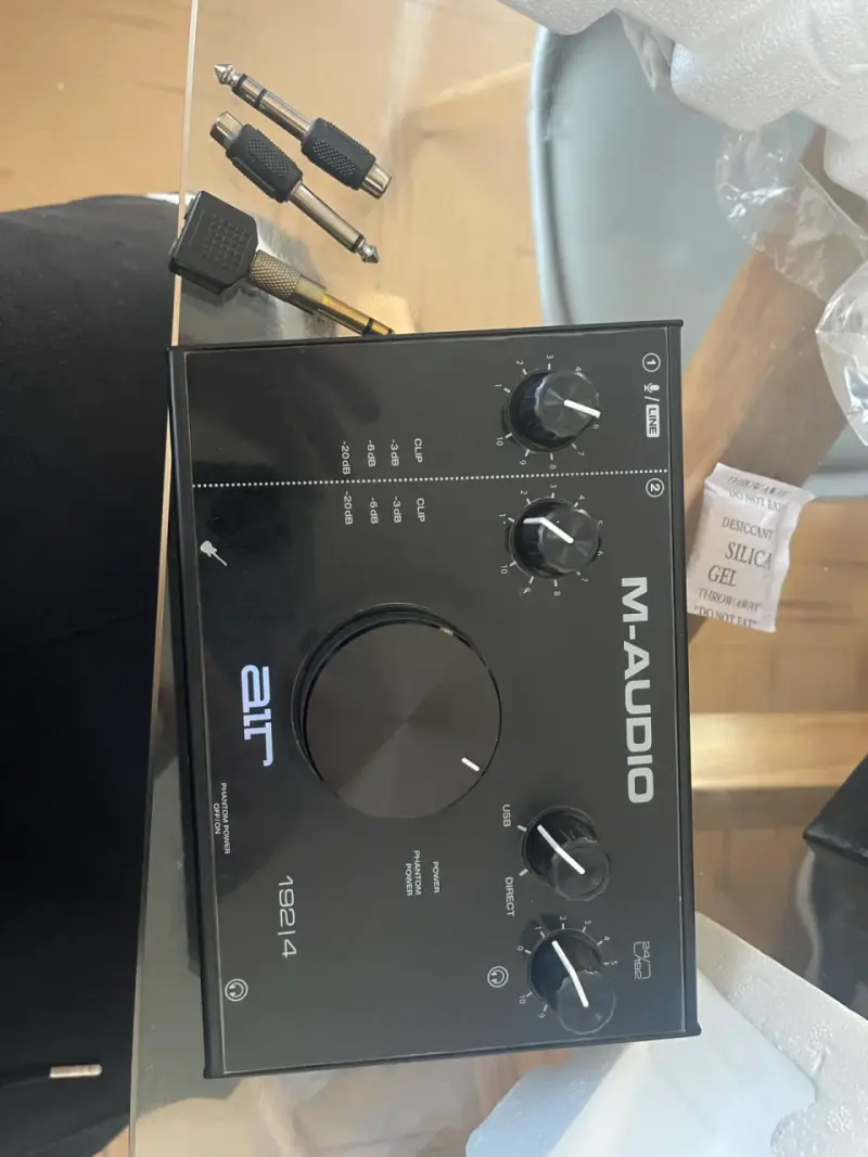 Interfaz de Audio M-Audio Air 192|4 con Accesorios - 2