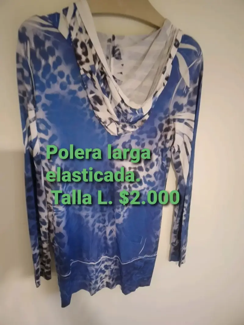 Polera larga elástica azul estampada - 1