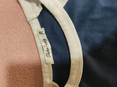 Polera Clásica Chester Trendy Azul Talla M - miniatura 1