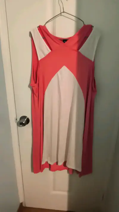 Vestido sin mangas bicolor para mujer - miniatura 1