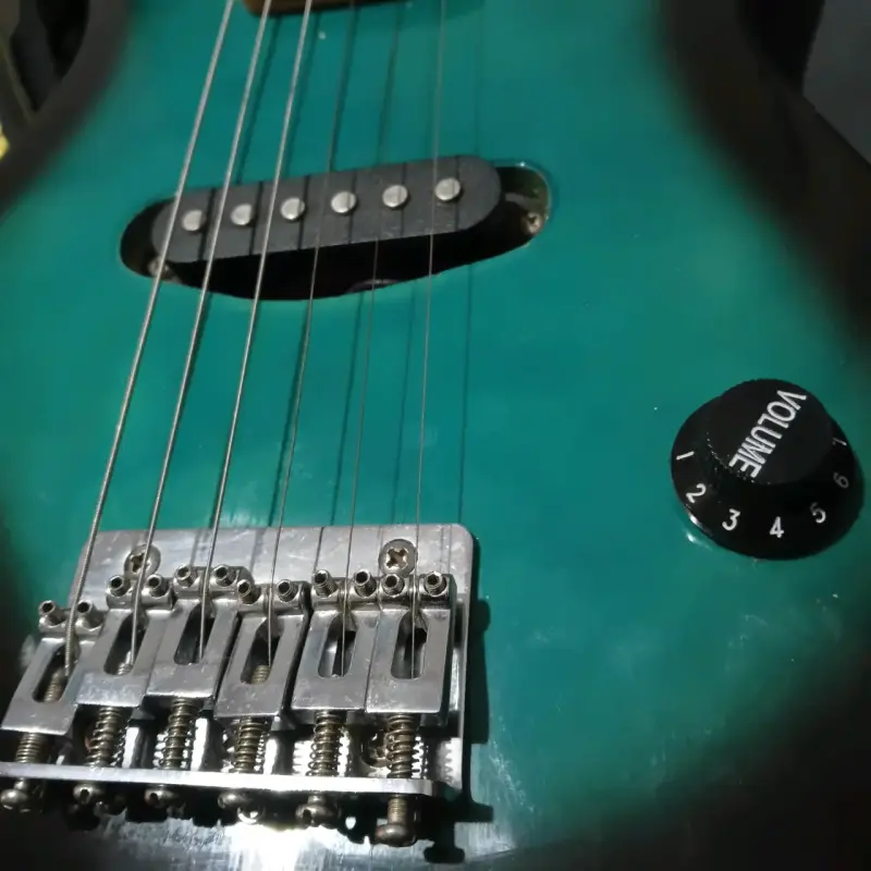 Guitarra eléctrica niños con correa incluida - 2