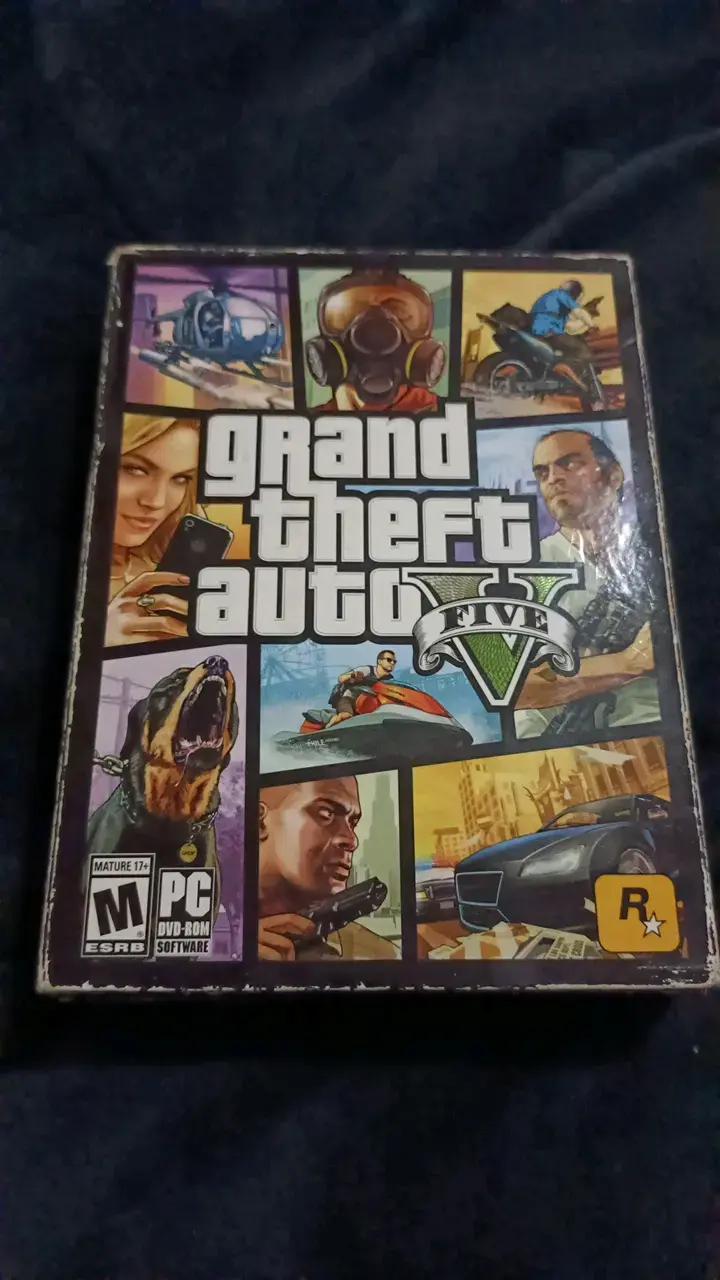 PC Grand Theft Auto V en caja original - 1