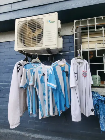 Poleras de fútbol Adidas y Nike de selecciones y clubes - miniatura 1