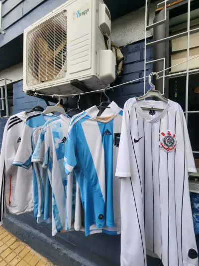 Poleras de fútbol Adidas y Nike de selecciones y clubes - miniatura 2