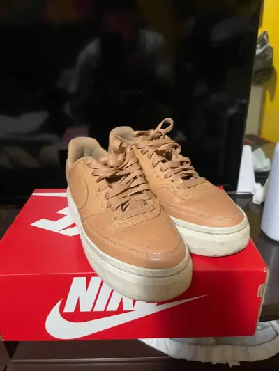 Zapatillas Nike Air Force 1 color beige - miniatura 1