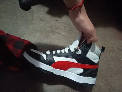 Zapatillas deportivas altas Puma blancas y negras - miniatura 2