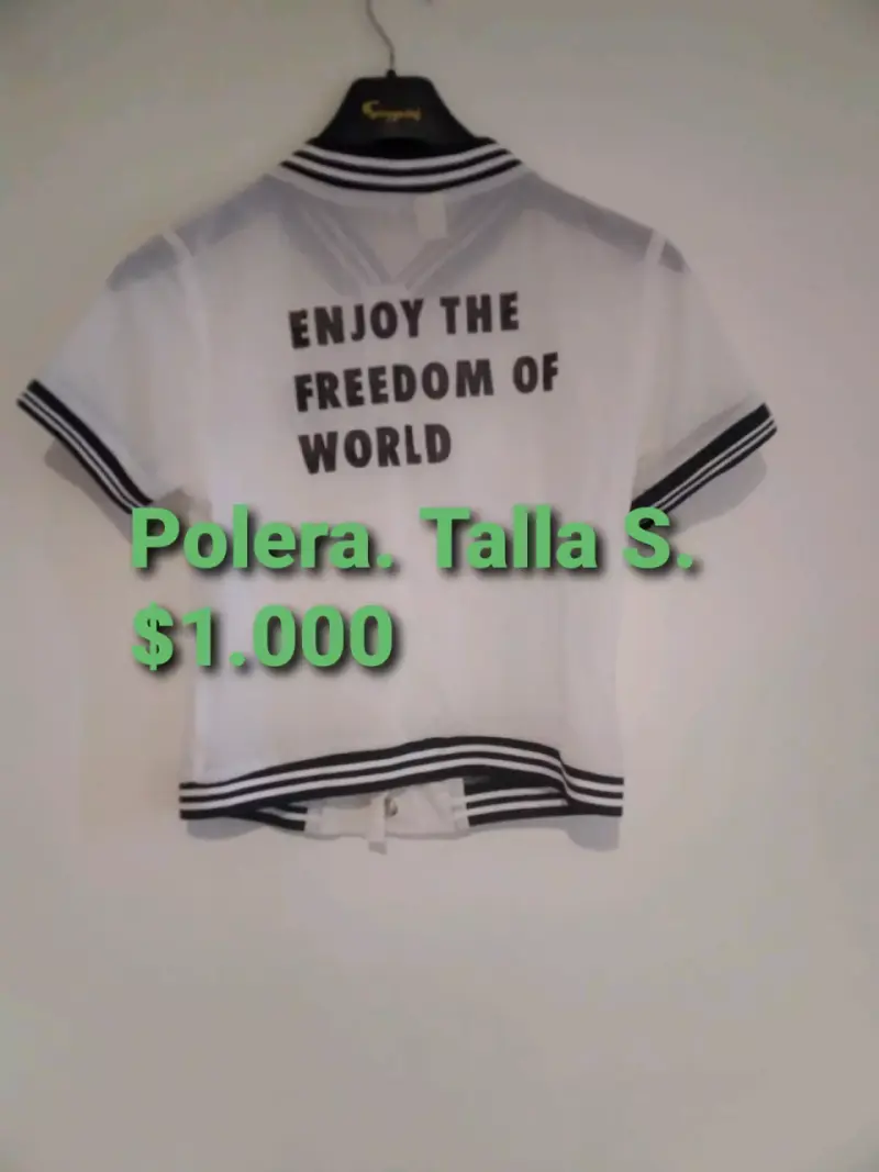 Polera blanca con diseño de texto talla S - 1