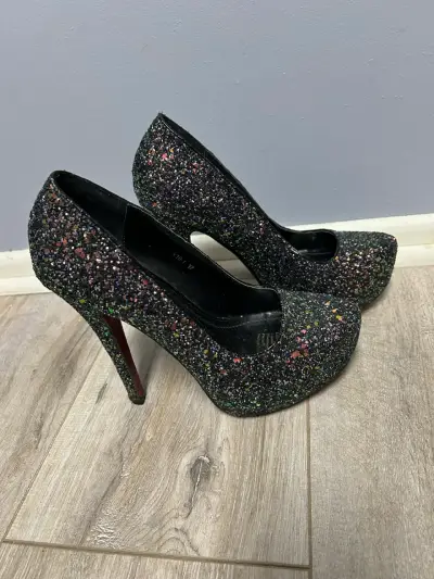 Tacones de fiesta con brillo multicolor - miniatura 1