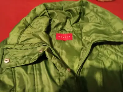 Chaqueta verde de invierno para mujer - miniatura 1