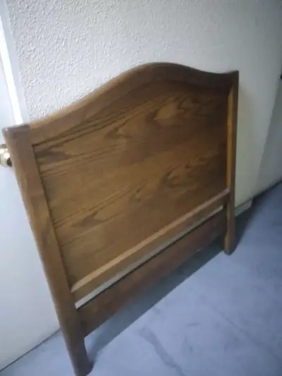 Respaldo de madera para cama 1 1/2 - miniatura 2