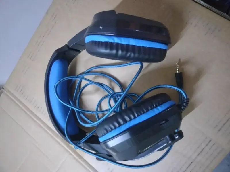 Audífonos gaming Phoinikas H-1 con micrófono - 2