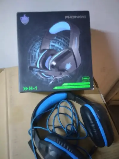 Audífonos gaming Phoinikas H-1 con micrófono - miniatura 3
