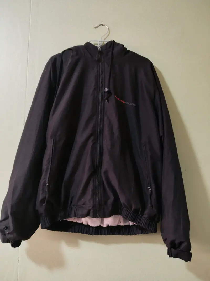 Chaqueta negra con capucha para hombre/Mujer