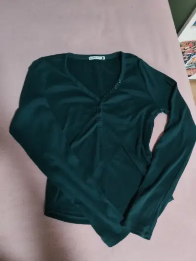 Polera manga larga verde oscuro para mujer - miniatura 1
