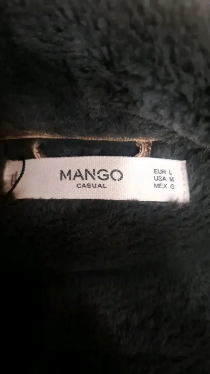 Chaqueta dorada Mango con forro peludito - 2