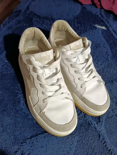 Zapatillas blancas de cuero - miniatura 1