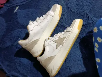 Zapatillas blancas de cuero - miniatura 2