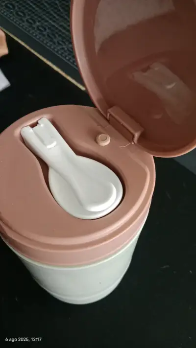 Termo de comida con compartimentos y cuchara - miniatura 4