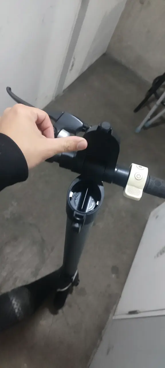 Scooter eléctrico plegable con luz LED - 3