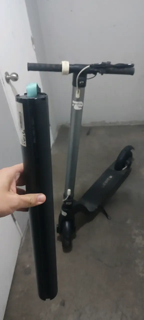 Scooter eléctrico plegable con luz LED - 5