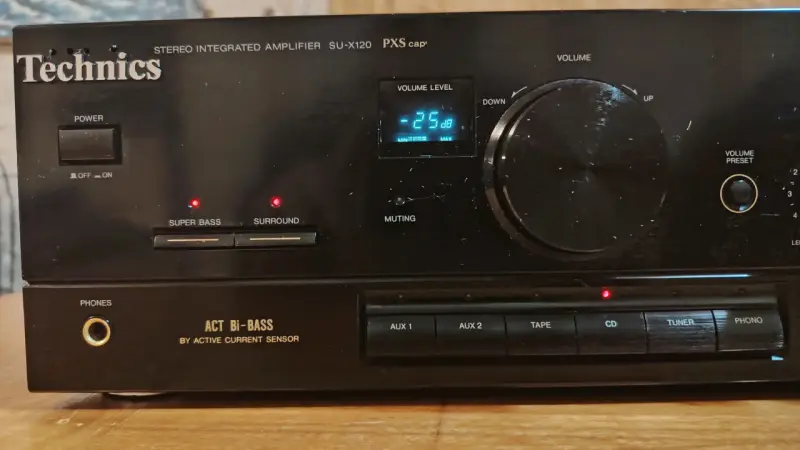 Amplificador estéreo Technics SU-X120 - 2