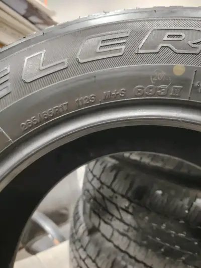 Neumático Bridgestone Dueler A/T 265/65R17 - miniatura 2