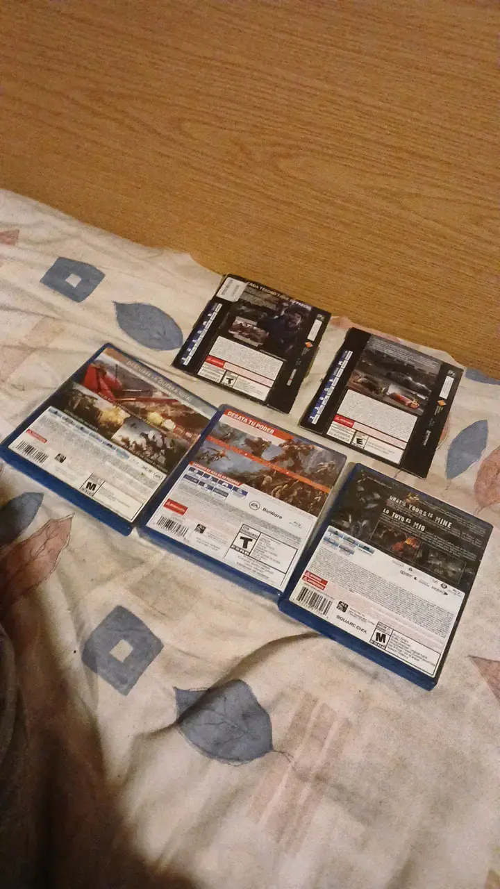 Lote de juegos PS4 variados en buen estado - 2