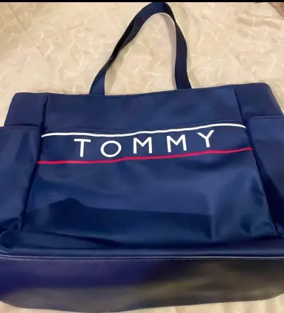Bolso tote azul Tommy Hilfiger elegante - miniatura 1