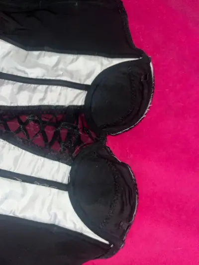 Corset negro y plateado con encaje floral - miniatura 5