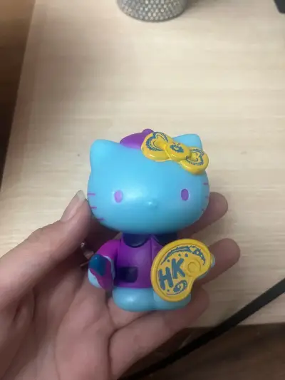 Figura coleccionable Hello Kitty azul - miniatura 1
