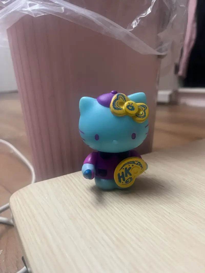 Figura coleccionable Hello Kitty azul - 3