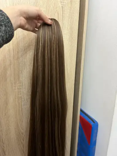 Extensión de cabello castaño largo - miniatura 1