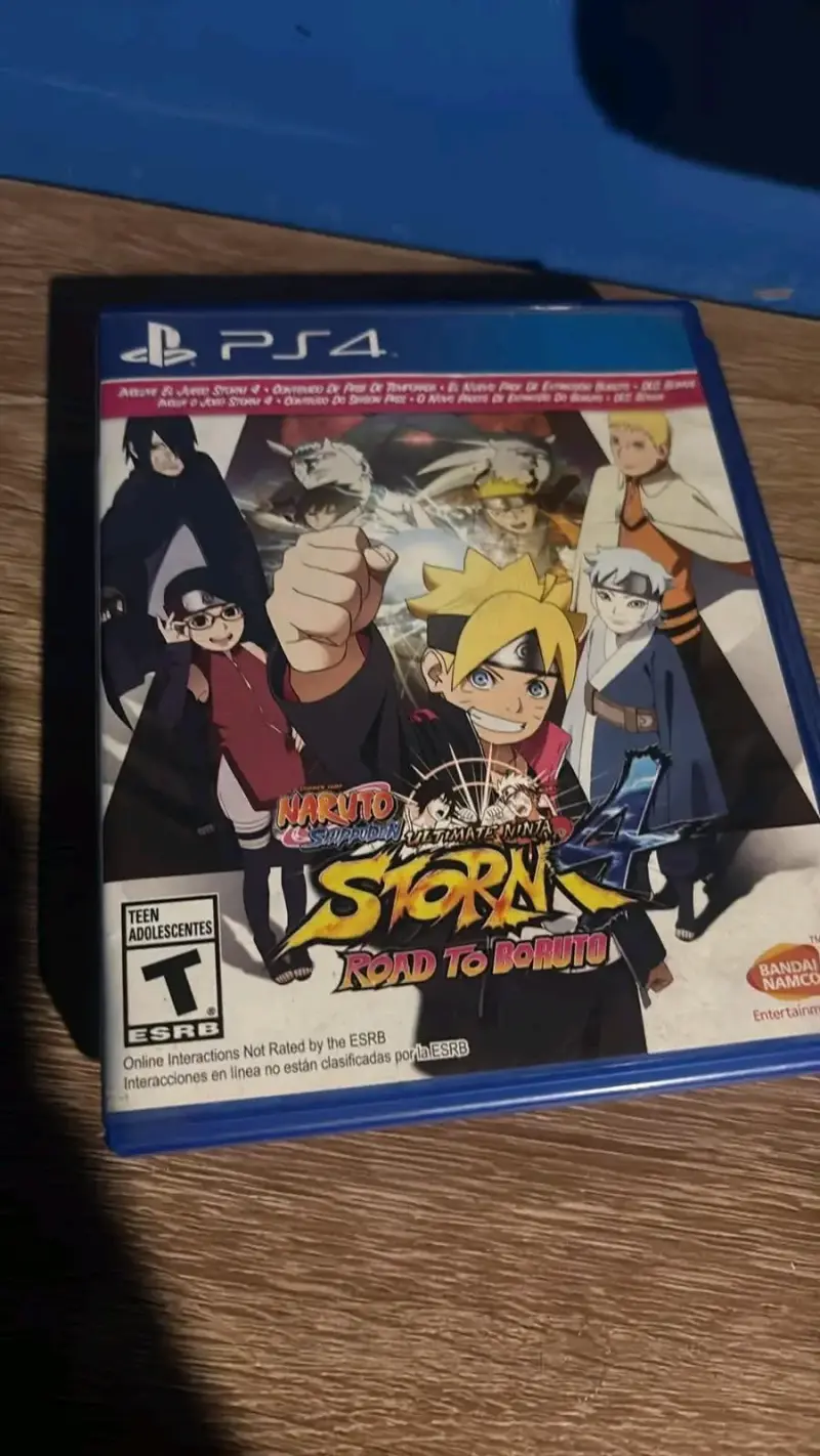 Consola PS4 con control, tiene 4 juegos 1 sin caja - 3