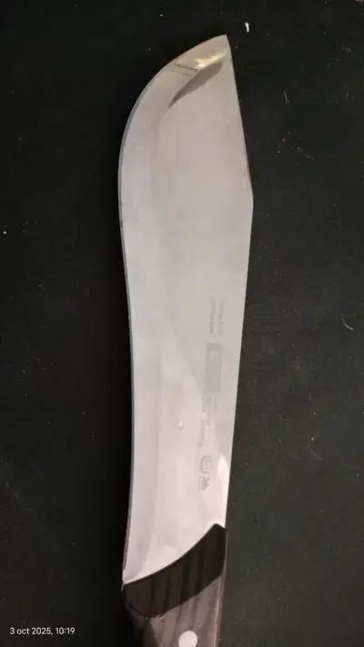 Cuchillo de cocina con mango de madera - miniatura 3