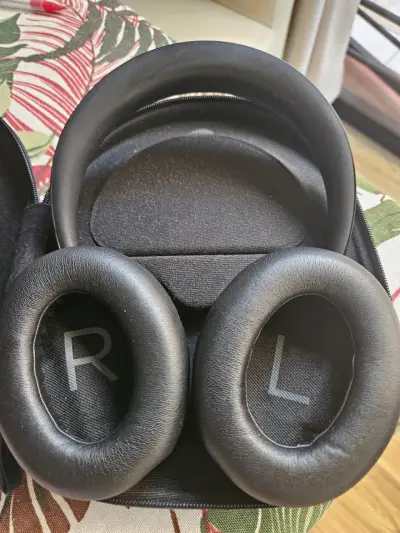Auriculares Bose Noise Cancelling 700 - miniatura 2