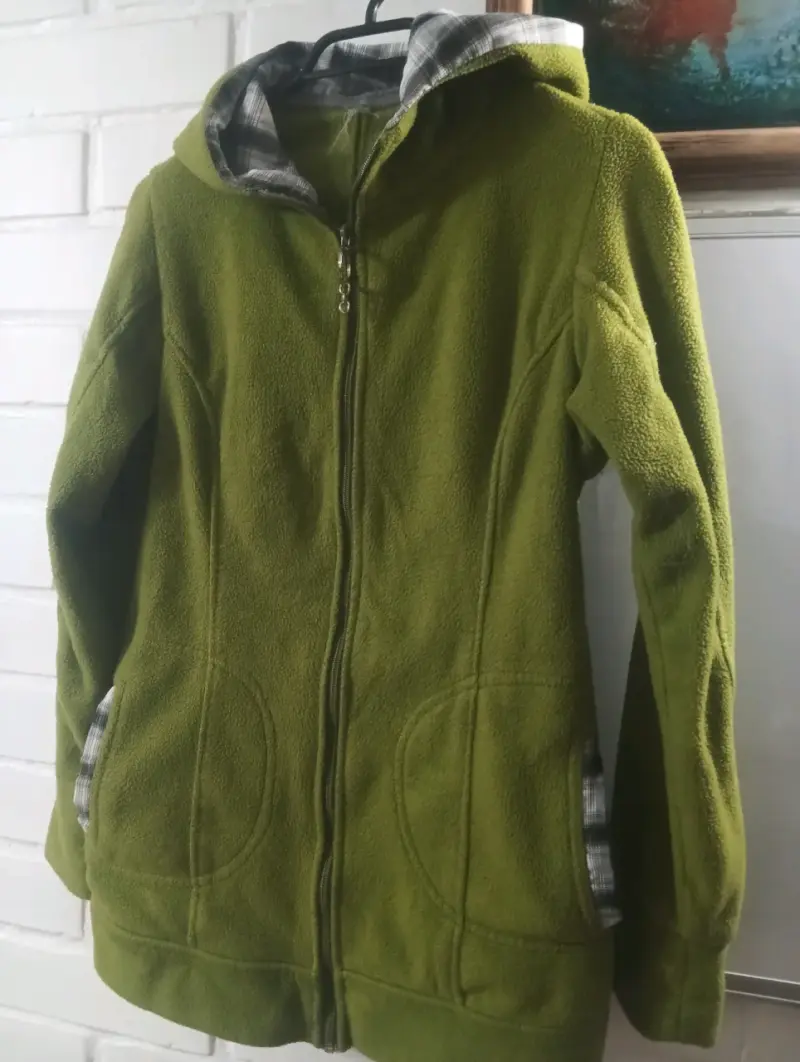Chaqueta polar verde con capucha - 1