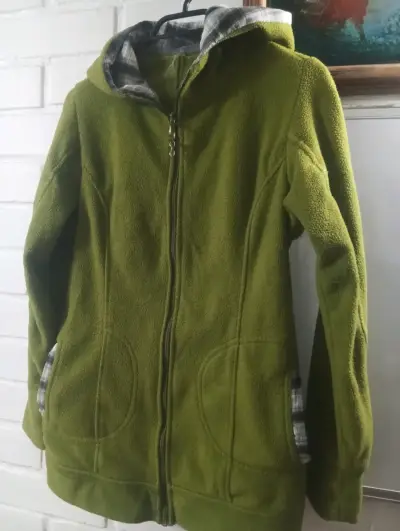 Chaqueta polar verde con capucha - miniatura 1