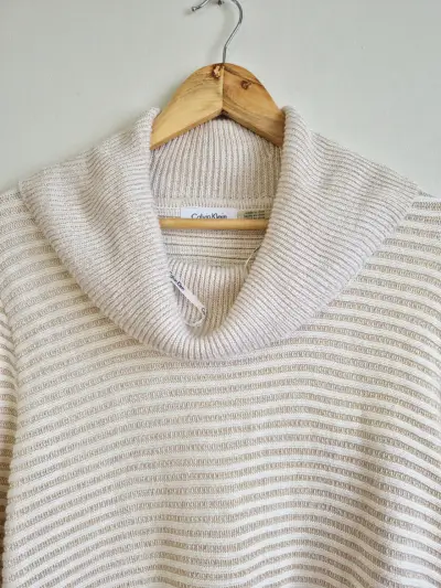Suéter CK de lana beige con cuello alto - miniatura 6