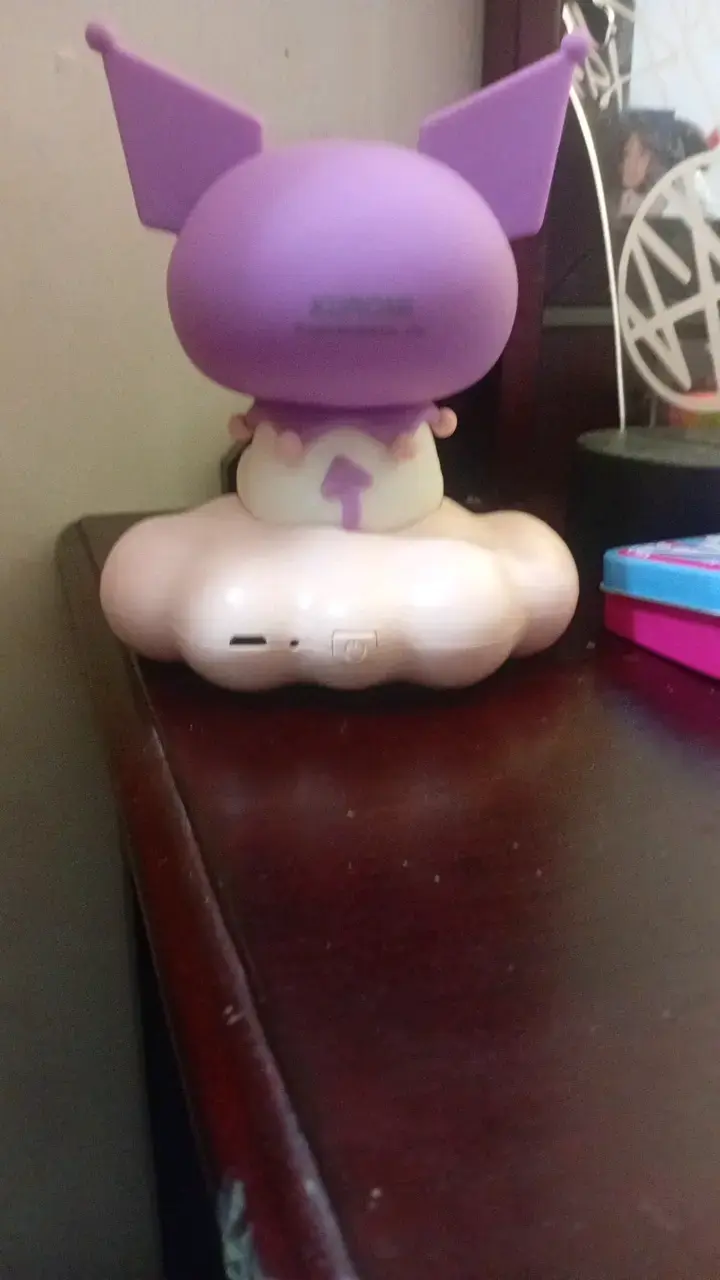 Lámpara LED de personaje morado - 3