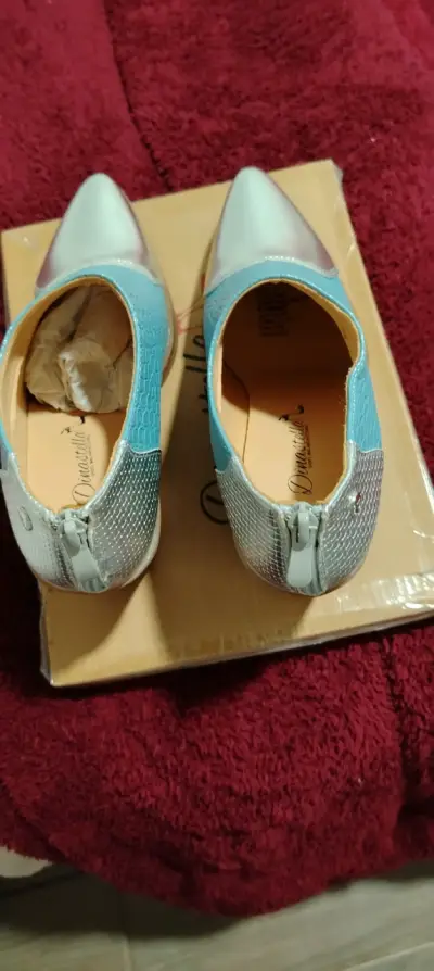 Zapatos de mujer azul con punta plateada talla 38 - miniatura 2
