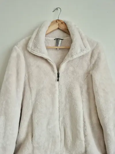 Chaqueta de felpa beige para mujer - miniatura 3