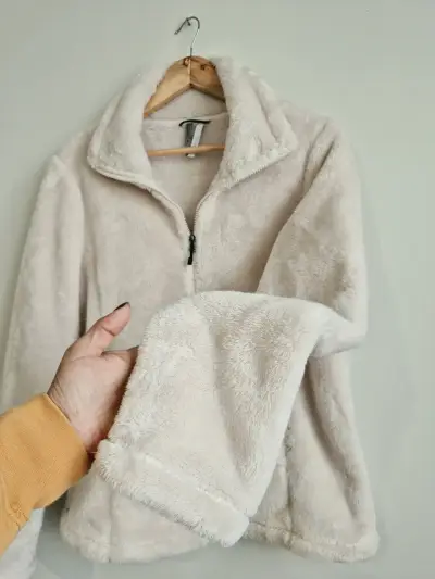 Chaqueta de felpa beige para mujer - miniatura 5