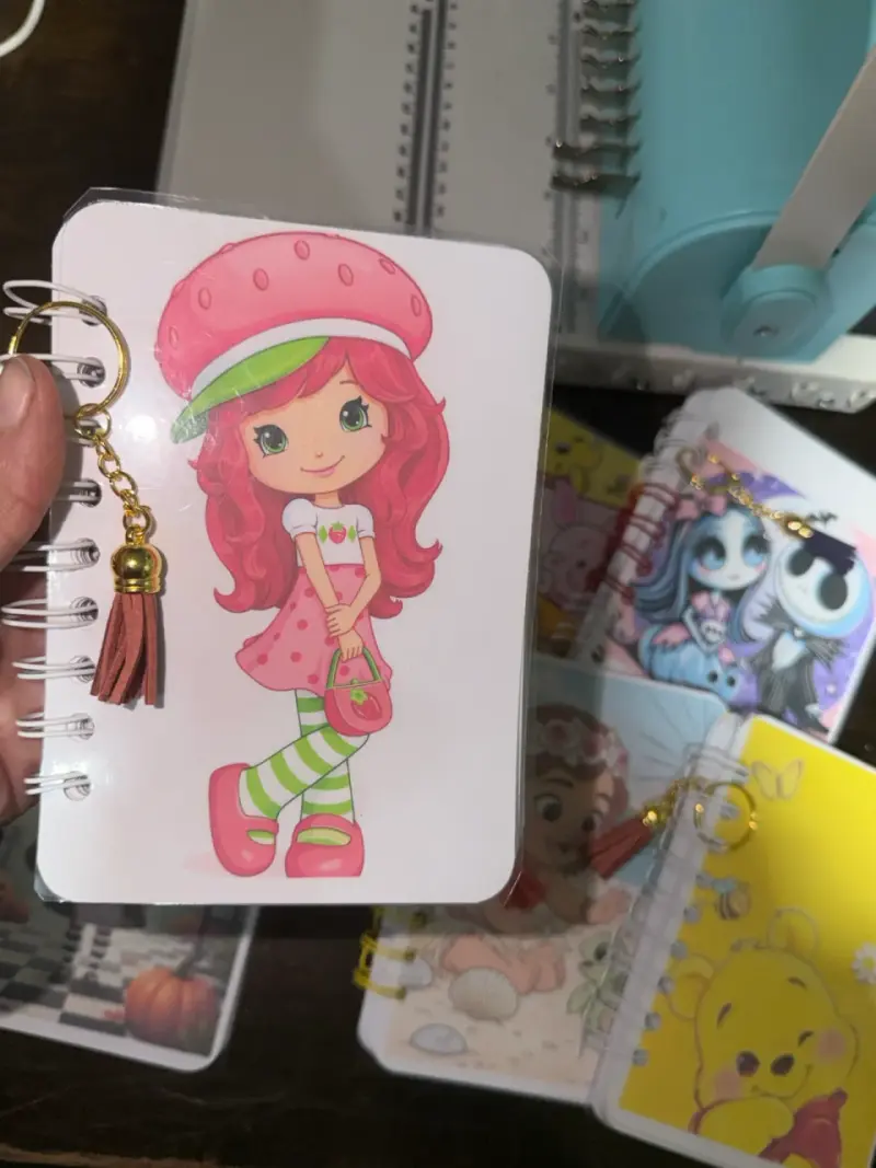 Cuadernos espiral con diseños variados - 6