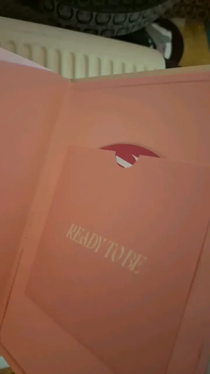 Álbum Ready To Be de TWICE 12th Mini Album - 3