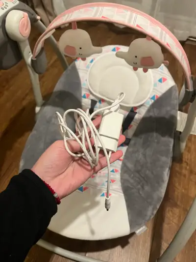 Columpio para bebé Infanti con música y movimiento - miniatura 3