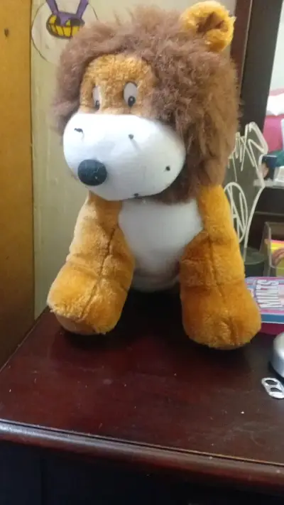 Peluche de león suave y esponjoso - miniatura 1
